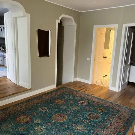Nyaraló Luxury In In A 5 Bed Front *