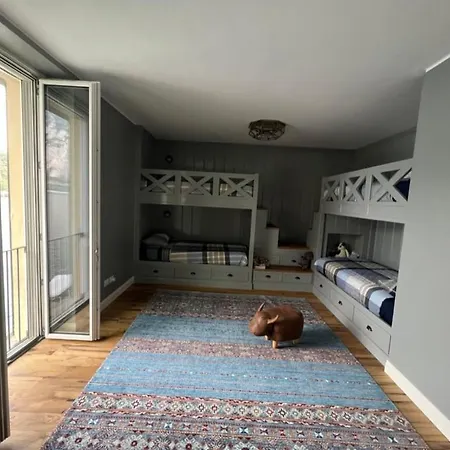 Luxury In In A 5 Bed Front Nyaraló *