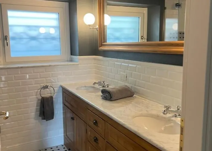 Luxury In In A 5 Bed Front *