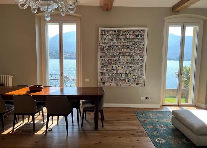Semesterbostad Luxury In In A 5 Bed Front Valmadrera